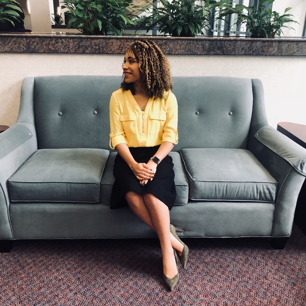 Meet your Posher, Reyna